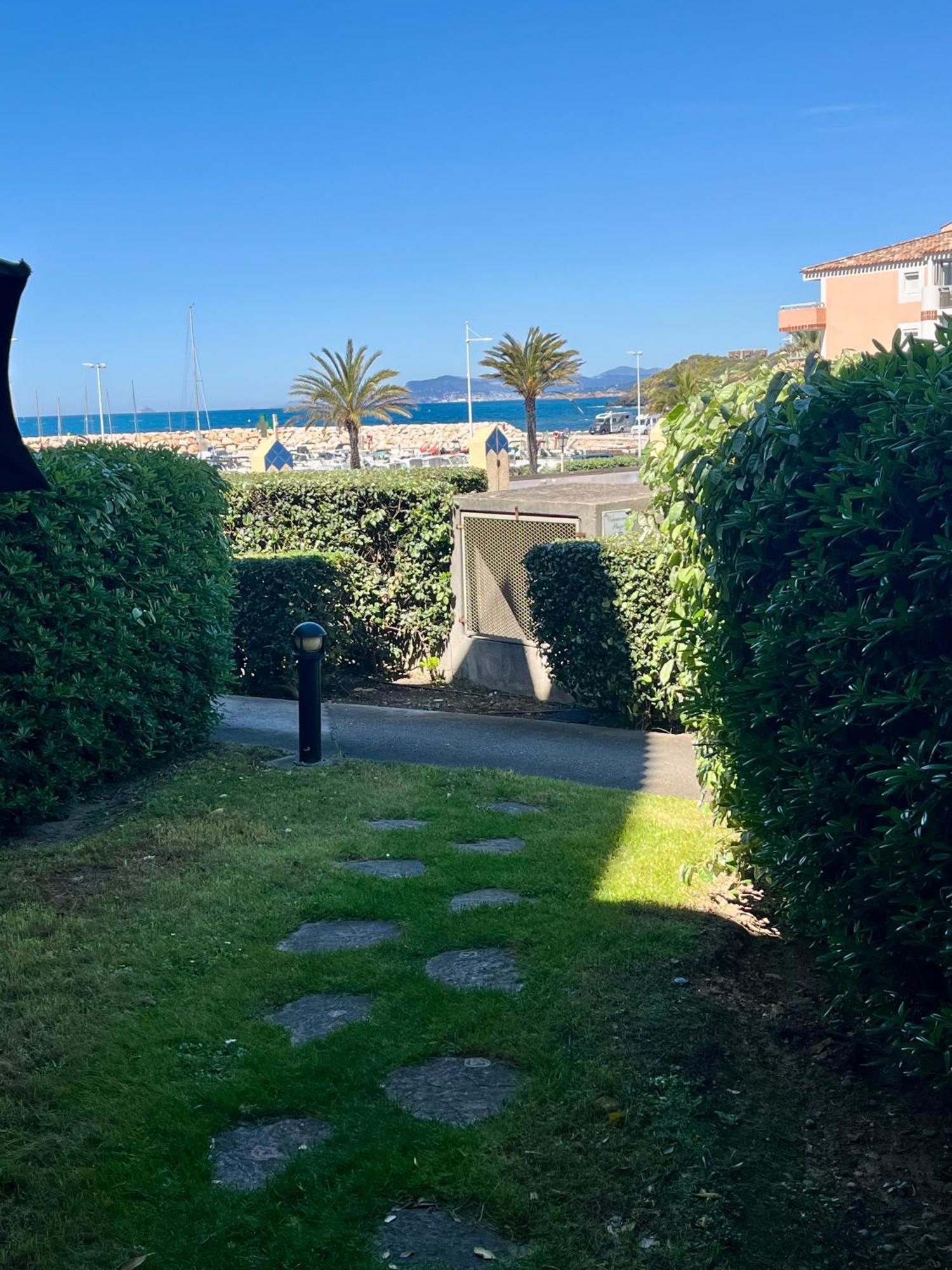 Vue sur la mer, plage à 50m Six-Fours-les-Plages Esterno foto